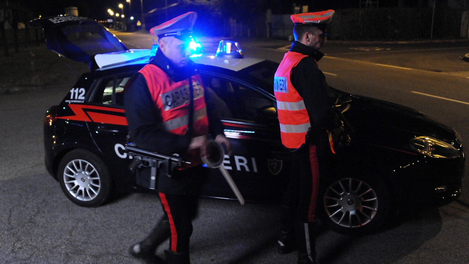 I titolari hanno denunciato il furto ai carabinieri