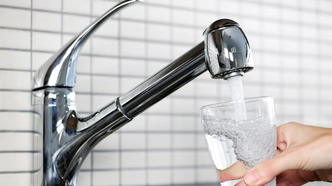 Acqua potabile passata ai raggi X Contaminazioni anche nel Legnanese Acqua potabile passata ai raggi X Contaminazioni anche nel Legnanese