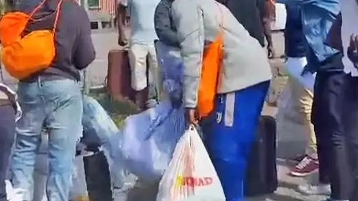 Richiedenti asilo, nuovi arrivi . A Taleggio cresce la tensione Richiedenti asilo, nuovi arrivi . A Taleggio cresce la tensione