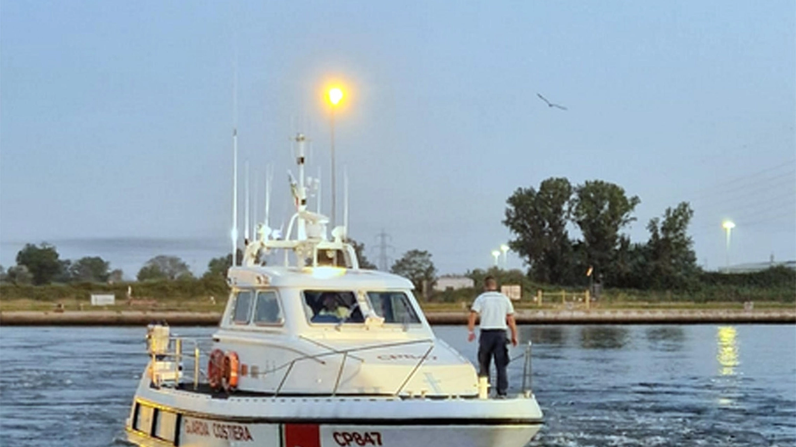 E' intervenuta anche la capitaneria di porto (foto di repertorio) E' intervenuta anche la capitaneria di porto (foto di repertorio)