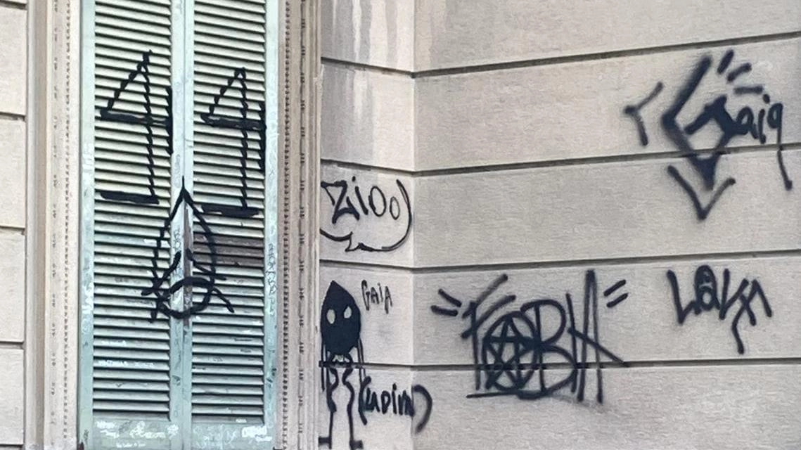 raid al parco di villa Naj Oleari raid al parco di villa Naj Oleari