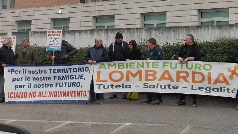 Processo fanghi contaminati: rinvio agevola la prescrizione Processo fanghi contaminati: rinvio agevola la prescrizione
