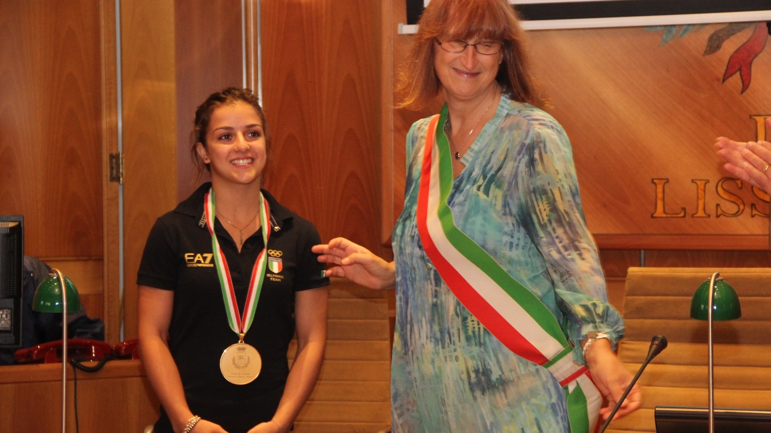 Lissone, la ginnasta Elisa Meneghini premiata dal sindaco Concetta Monguzzi