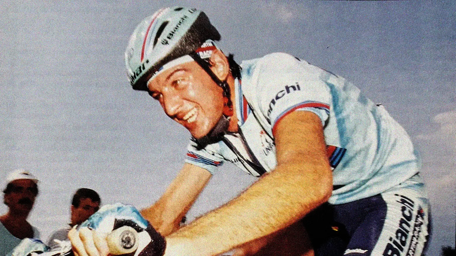 L'ex campione Dario Acquaroli quando gareggiava con il team Bianchi L'ex campione Dario Acquaroli quando gareggiava con il team Bianchi