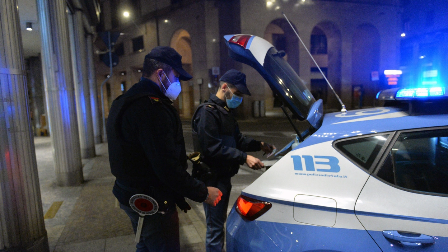 Polizia in azione a Varese