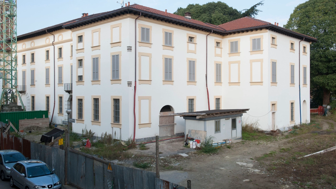  Palazzo Omodei, resytling  incompiuto