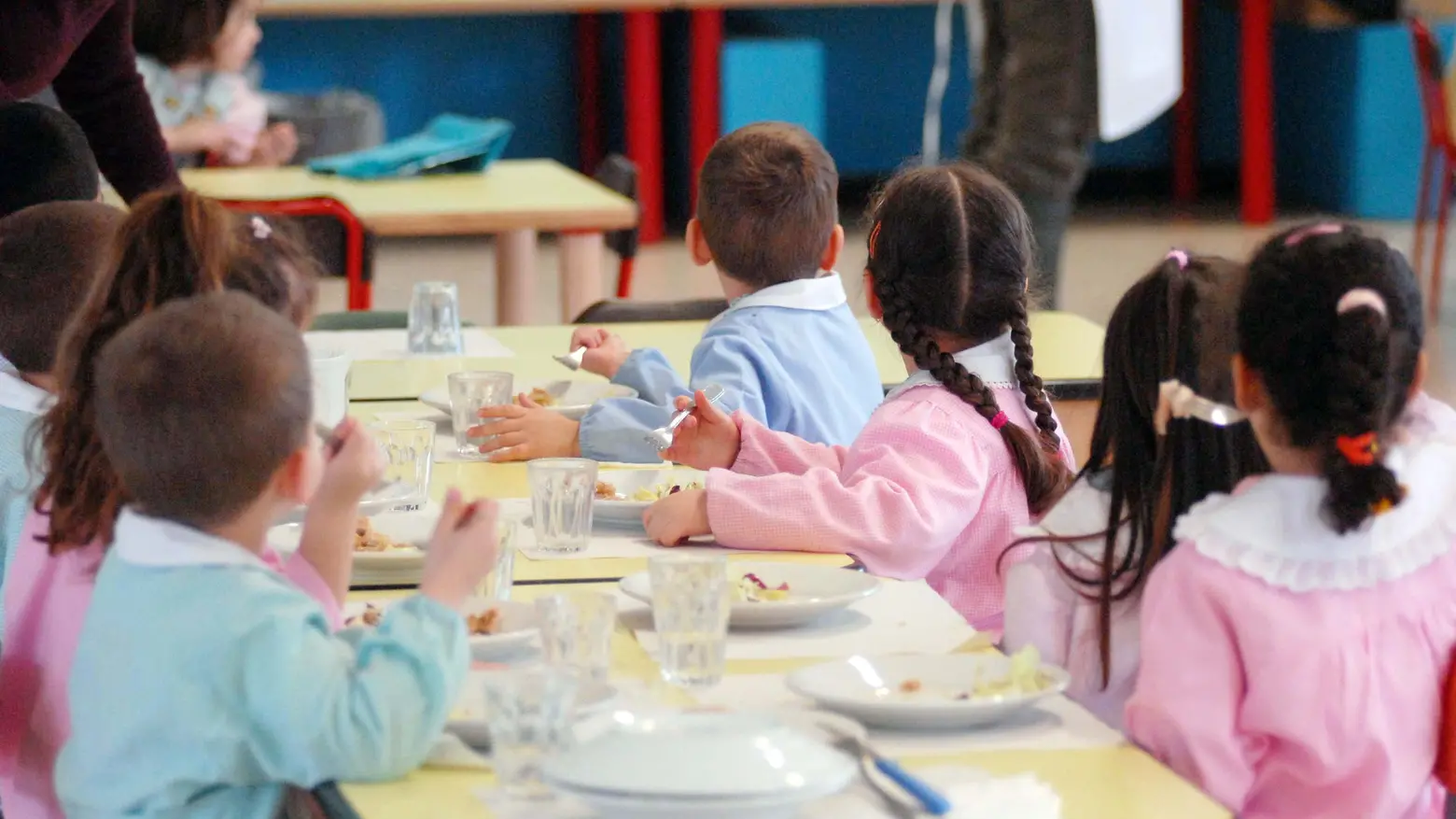 Mensa scolastica sotto la lente