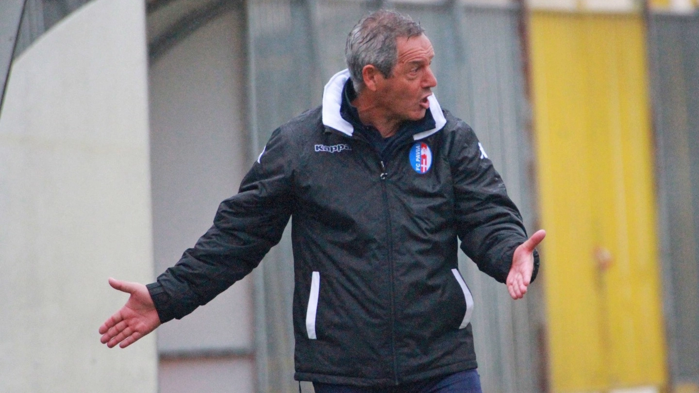 Francesco Buglio, 59 anni, tecnico del Pavia (Torres)