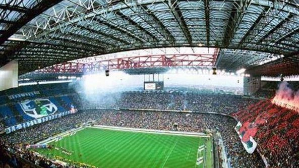 Il futuro di San Siro Il Comune:c’è il vincolo I club lasceranno la città Scoppia la polemica Il futuro di San Siro Il Comune:c’è il vincolo I club lasceranno la città Scoppia la polemica