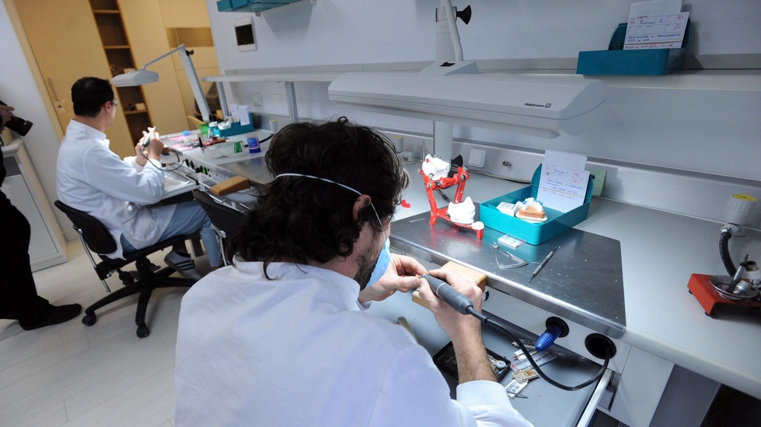 Laboratorio odontotecnico (foto di repertorio)