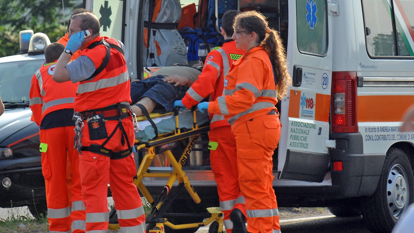 L'uomo era stato trasportato in eliambulanza agli Spedali Civili di Brescia