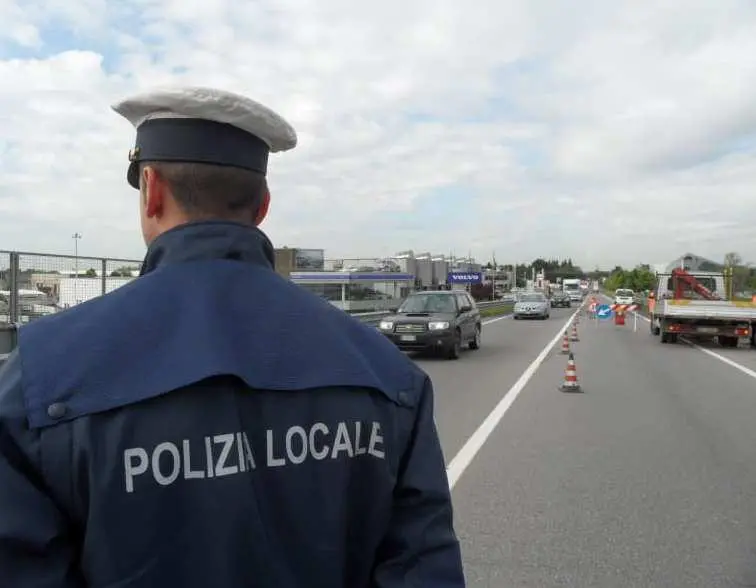 Stop a due auto senza assicurazione Scatta il doppio sequestro dei vigili