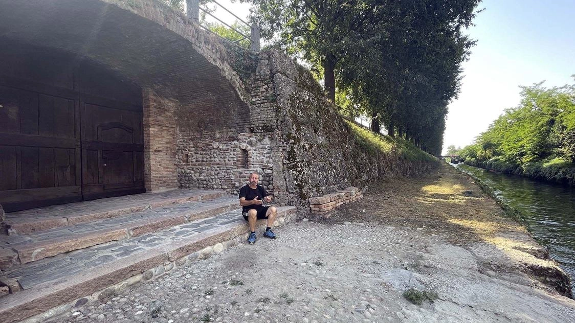 E la “porta del naviglio” a Cassano d'Adda torna all'antico splendore
E la “porta del naviglio” a Cassano d'Adda torna all'antico splendore