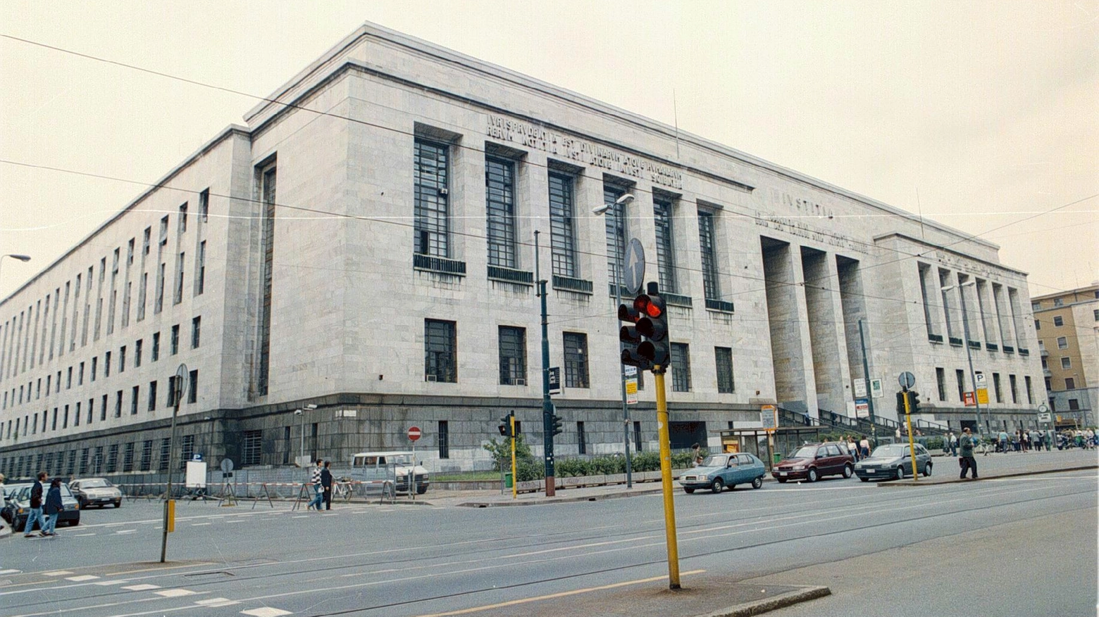 L'esterno del Tribunale di Milano 