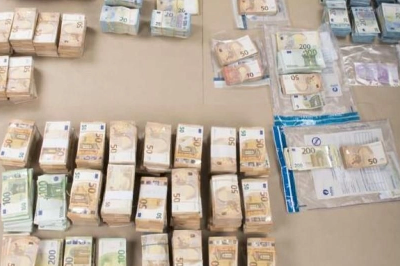 I soldi sequestrati dalla polizia belga