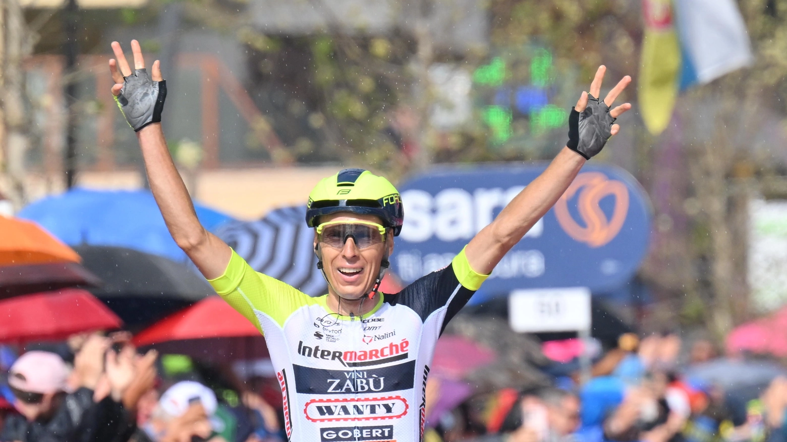 Come è andata nel "tappone" lombardo di 202 km. Carpaz mantiene la maglia rosa