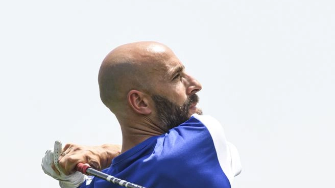 Golf e cuore nel nome di Vialli A Barlassina le star in gara per raccogliere fondi contro la Sla Golf e cuore nel nome di Vialli A Barlassina le star in gara per raccogliere fondi contro la Sla