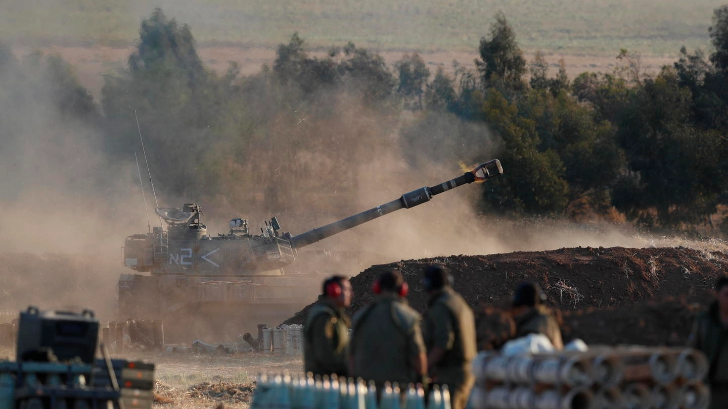 L'artiglieria israeliana