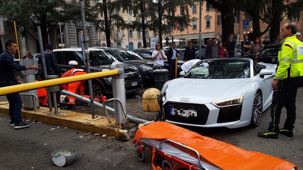 L'incidente in piazza Carducci a Monza