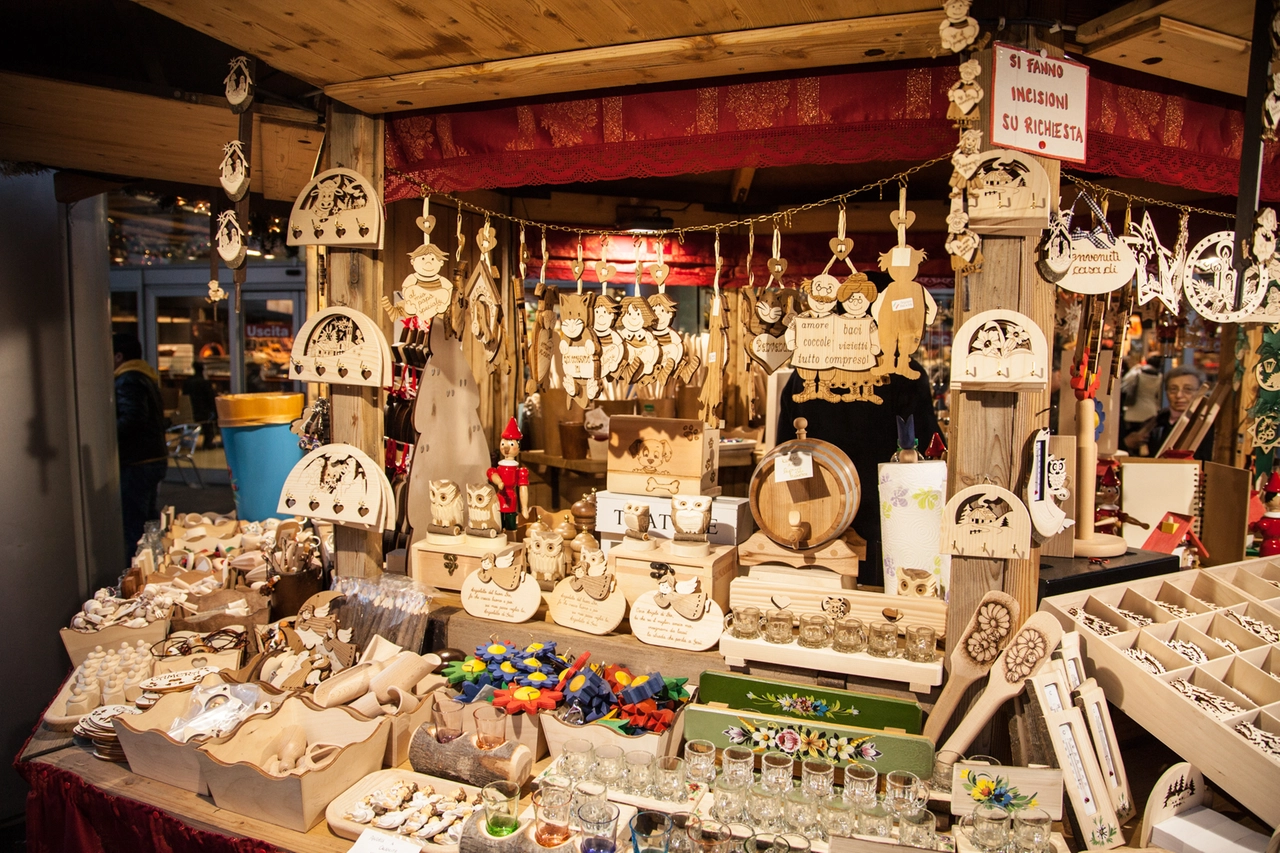 Mercatino in piazza Portello