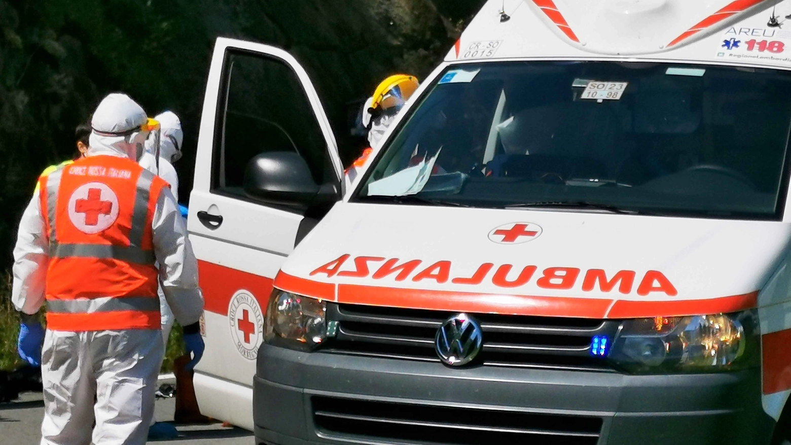 Ambulanza in azione (Anp)