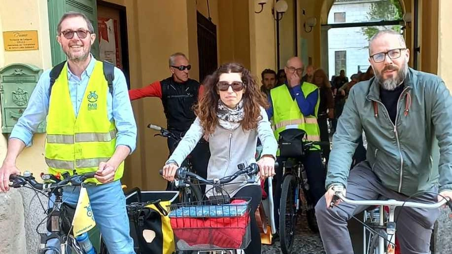 La sfida al regime  In bici per le Boccalini