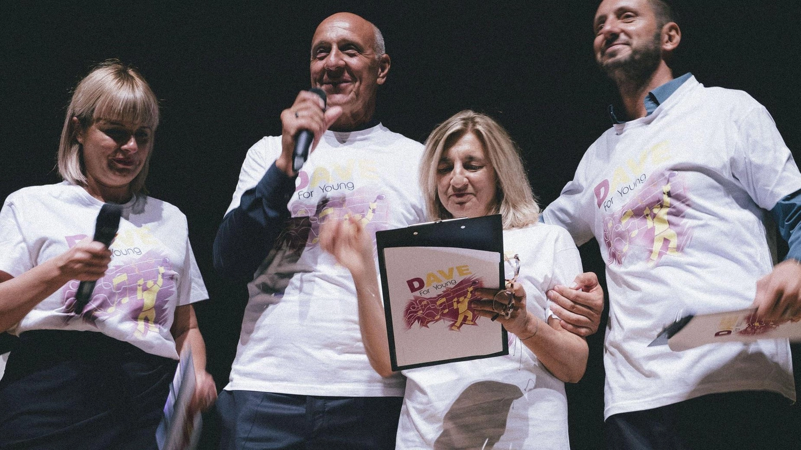 “Aiutiamoli“: la salute mentale in 250 poesie