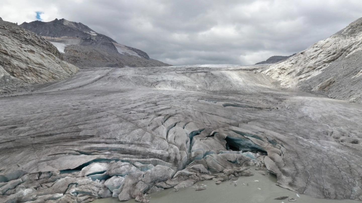 La difficile situazione del ghiacciaio dell’Adamello-Mandrone