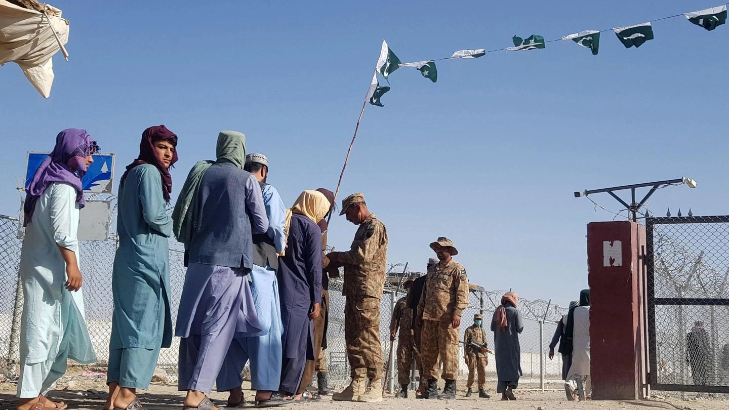 Il confine tra Pakistan e Afghanistan: in molti in fuga dal Paese