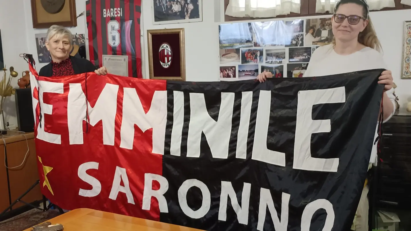 Lo striscione del Milan Club femminile Saronno Lo striscione del Milan Club femminile Saronno