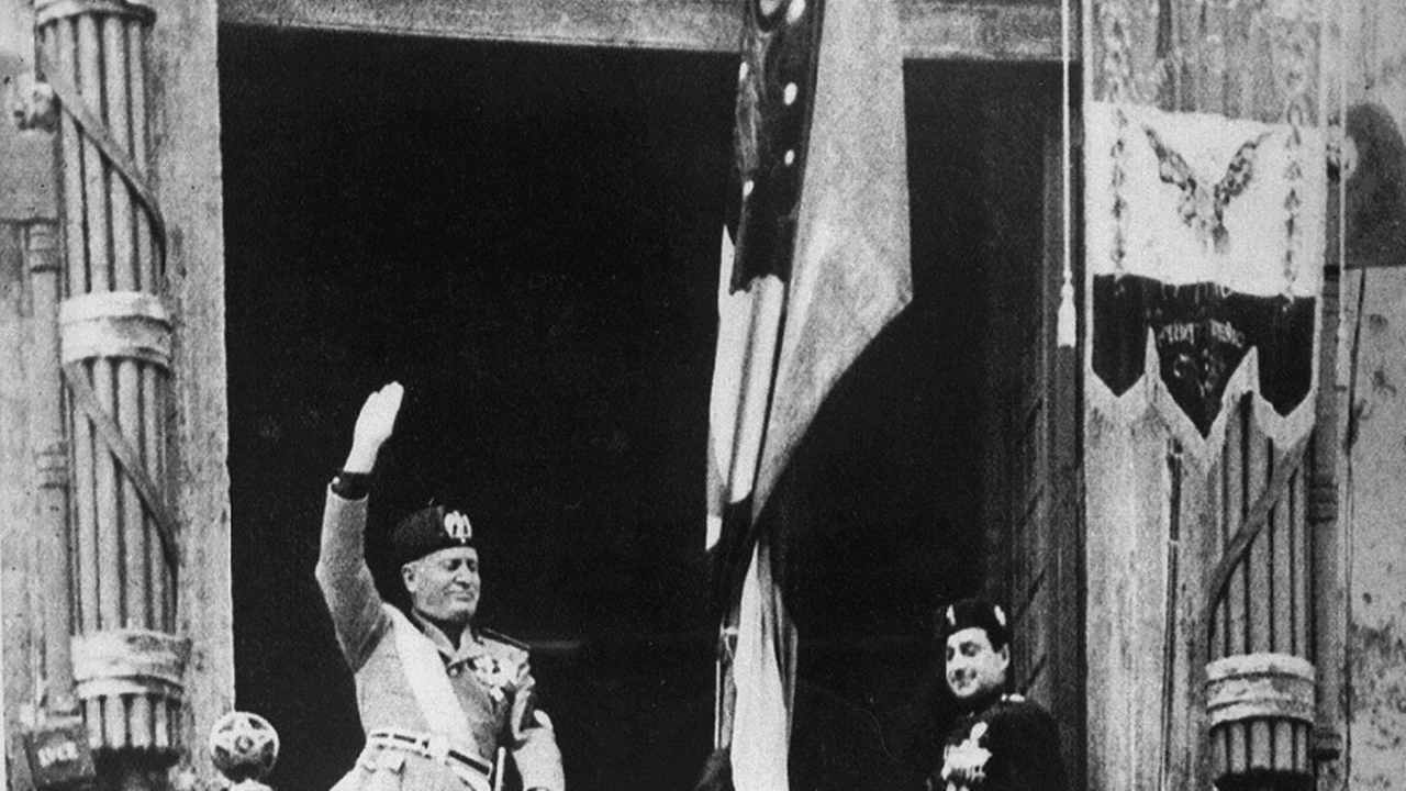 "Dittatore e liberticida": Mantova revoca la cittadinanza onoraria a Benito Mussolini