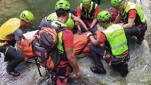 Recuperata torrentista ferita a una gamba e fungiatt caduto in quota Recuperata torrentista ferita a una gamba e fungiatt caduto in quota