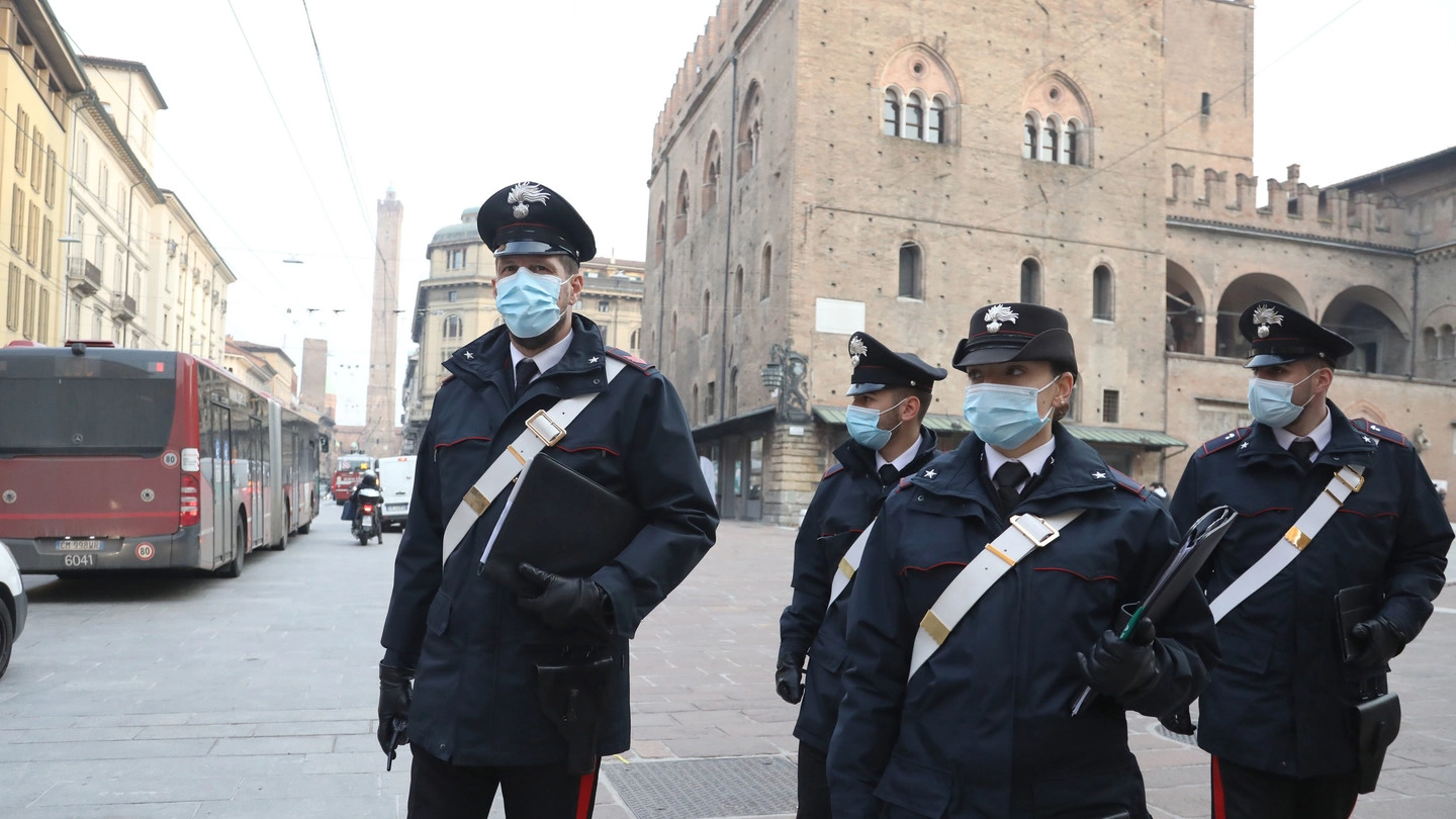 I carabinieri di Bologna hanno ascoltato il racconto della minorenne