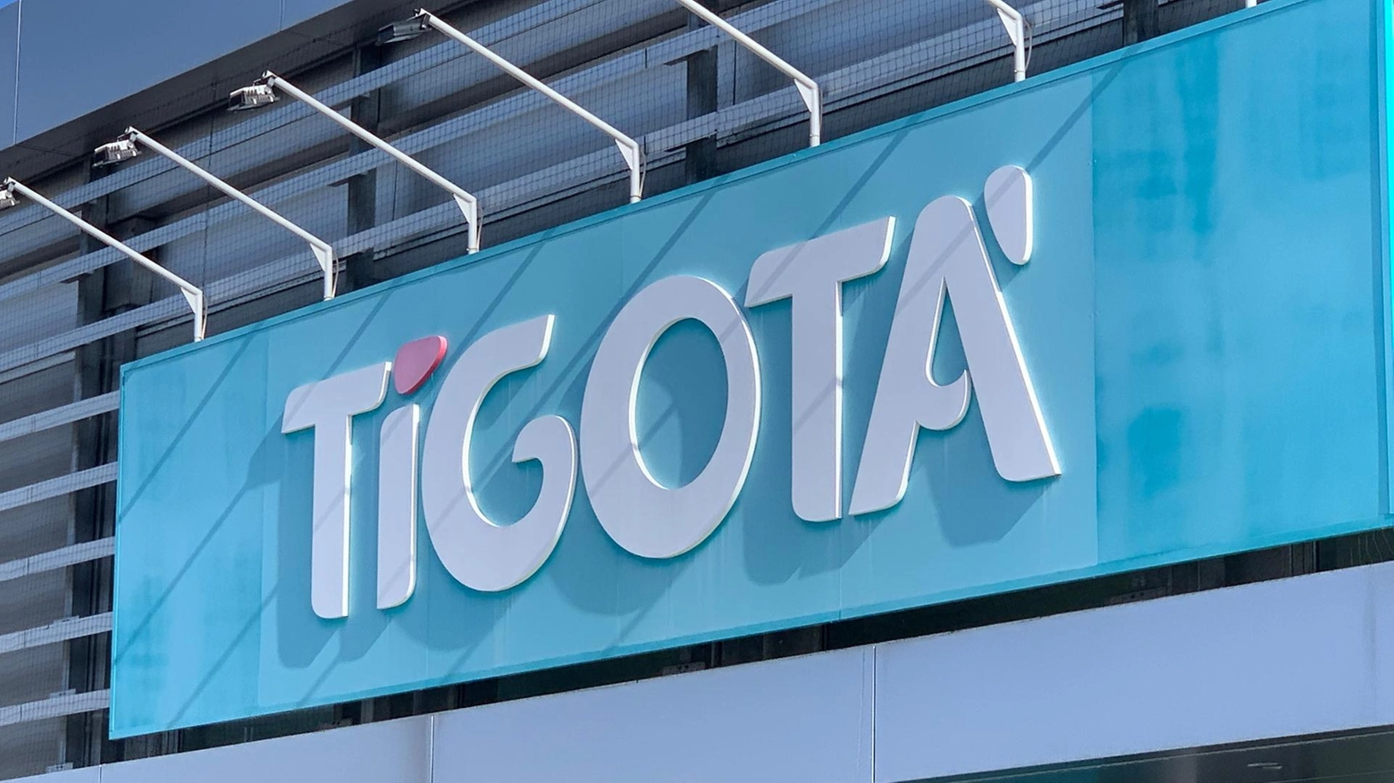 Il punto vendita della nota catena di prodotti cosmetici e per la casa in cerca di nuovi collaboratori: iniziativa nello store milanese