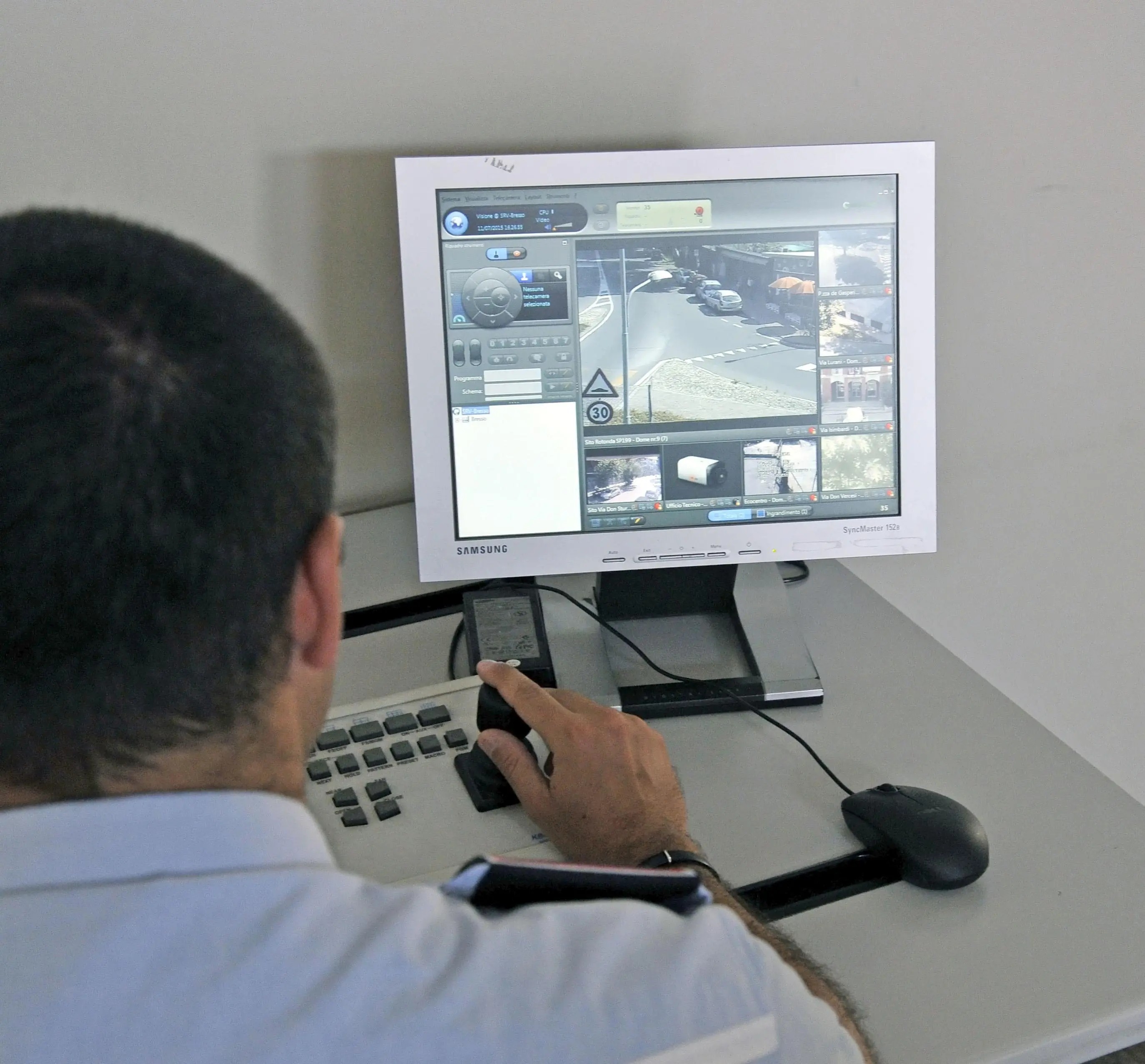 Quindici telecamere per garantire sicurezza