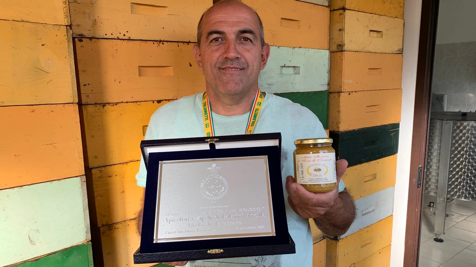 L'apicoltore Sergio Zipoli premiato a Biomiel