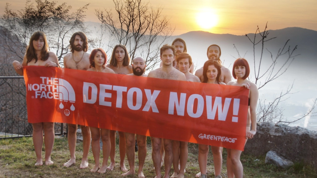 Protesta di Greenpeace sul Cornizzolo