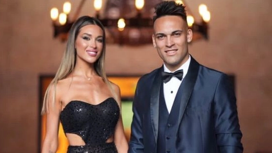 Lautaro Martinez insieme alla fidanzata Agustina Gandolfo (Foto Instagram)