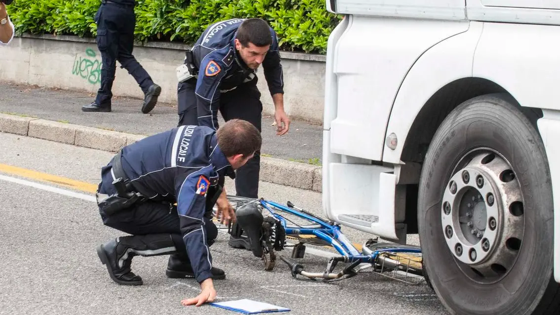 L'incidente mortale in via Comasina