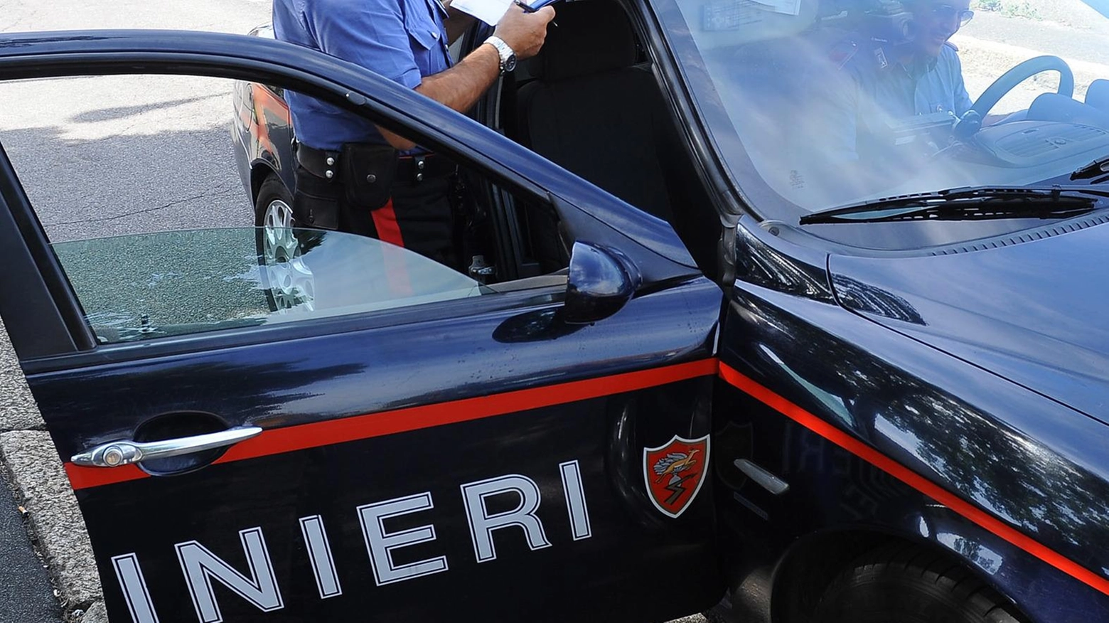 Azioni moleste. Foglio di via del questore Azioni moleste. Foglio di via del questore