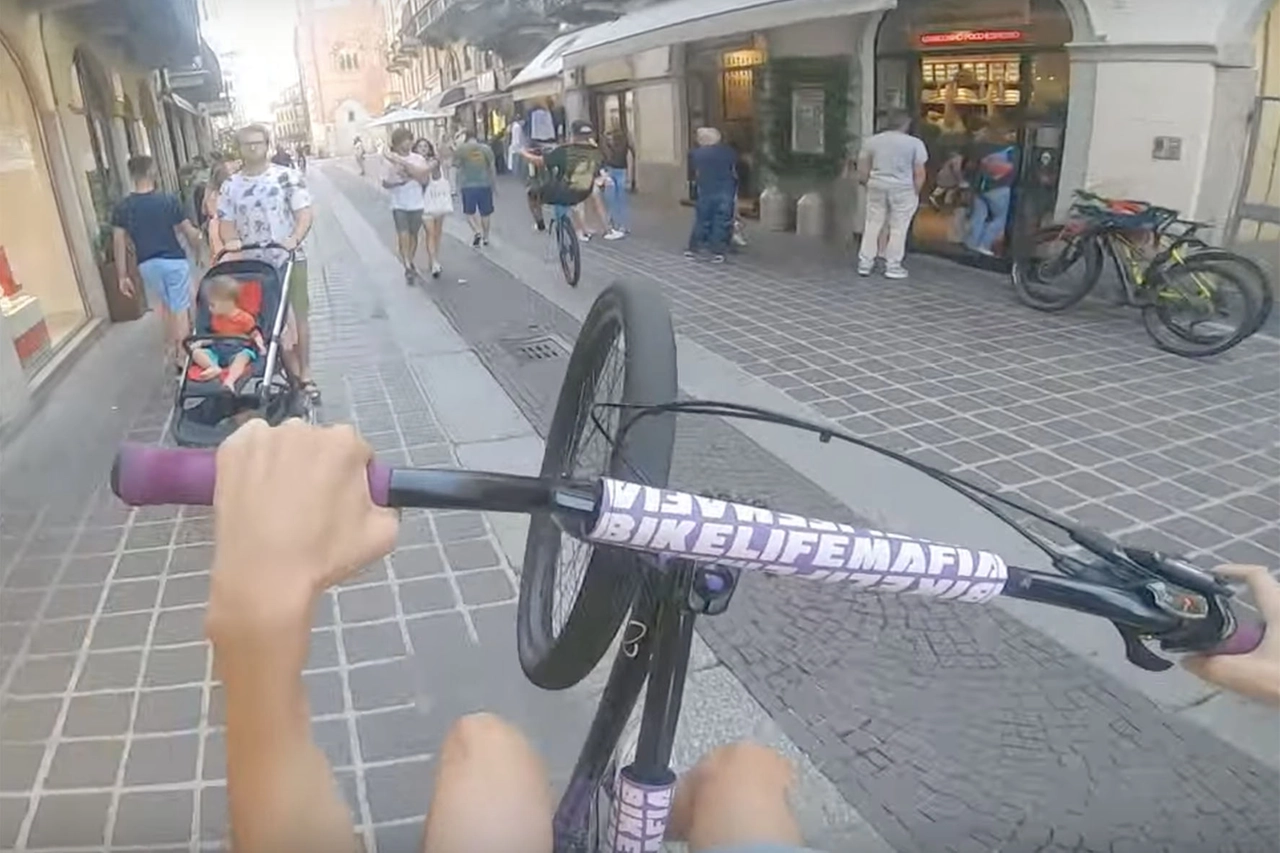 immagine di sfondo 5