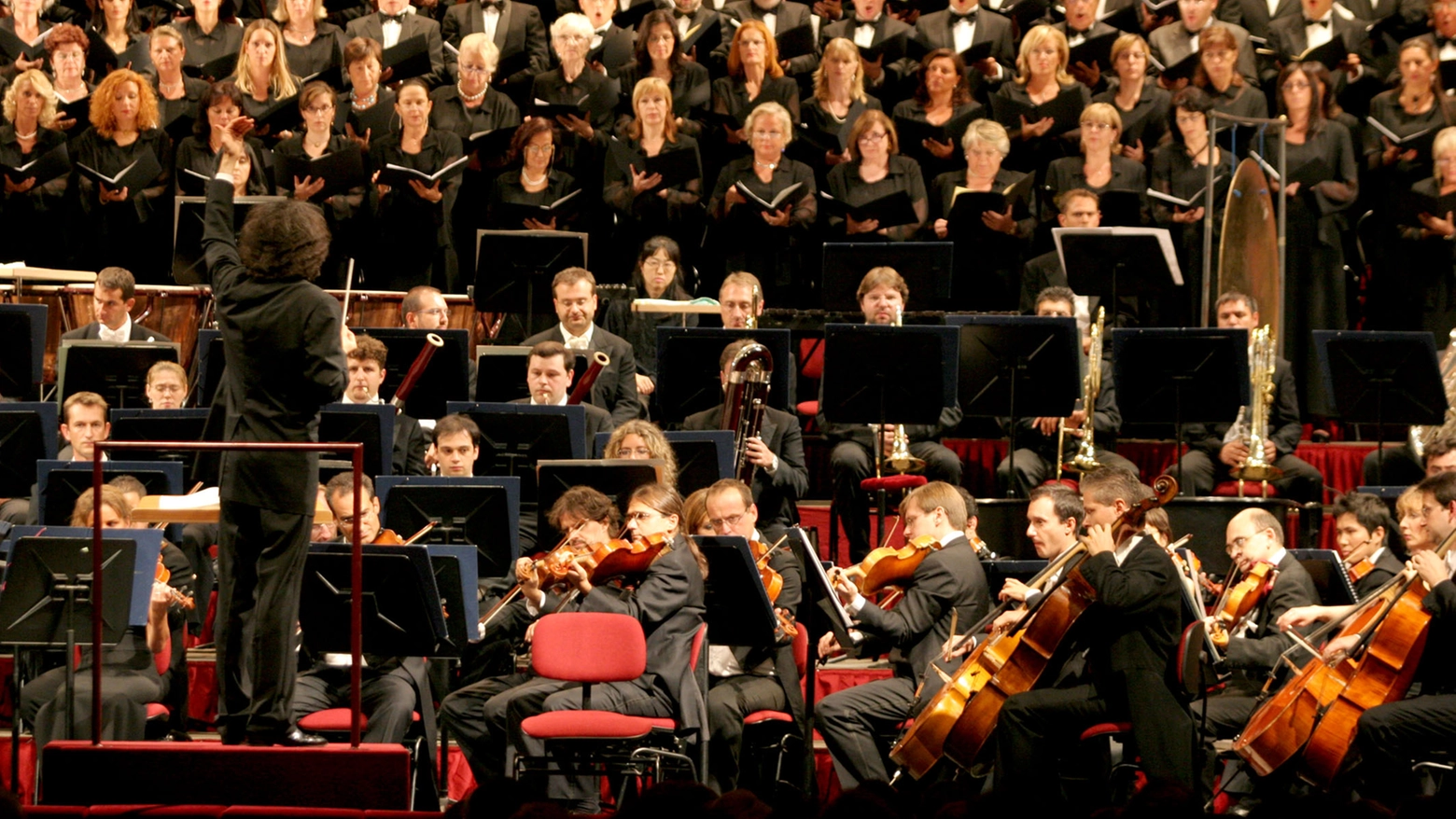 Milano, l’Orchestra Sinfonica compie 30 anni: 14 concerti e un festival per l’evento
