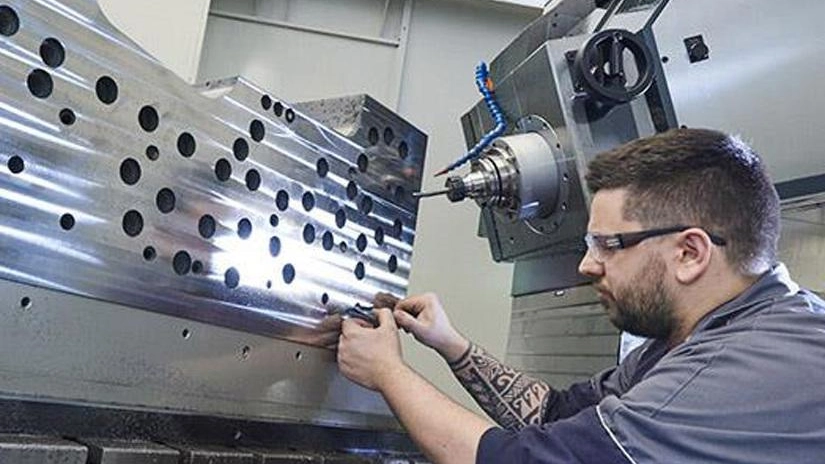 Stagionali “spariti” Mancano all’appello mille lavoratori Ma la Uil è critica Stagionali “spariti” Mancano all’appello mille lavoratori Ma la Uil è critica