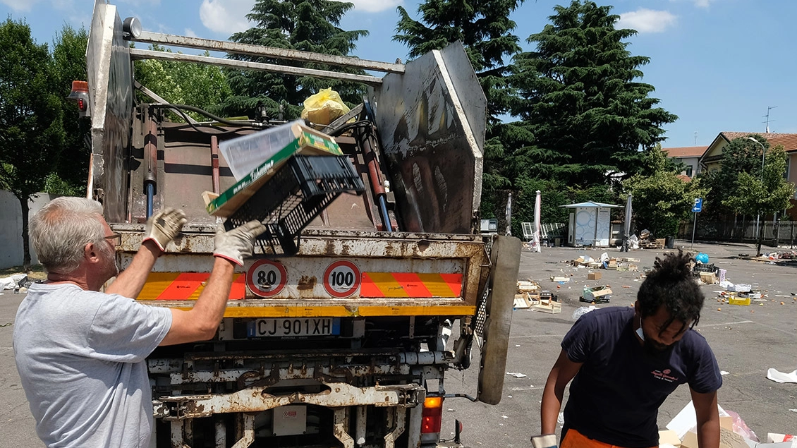 Monza, la stangata-beffa della tassa rifiuti: città più sporca, ma la Tari cresce