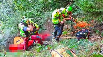Volo fatale. Muore donna di 71 anni Volo fatale. Muore donna di 71 anni