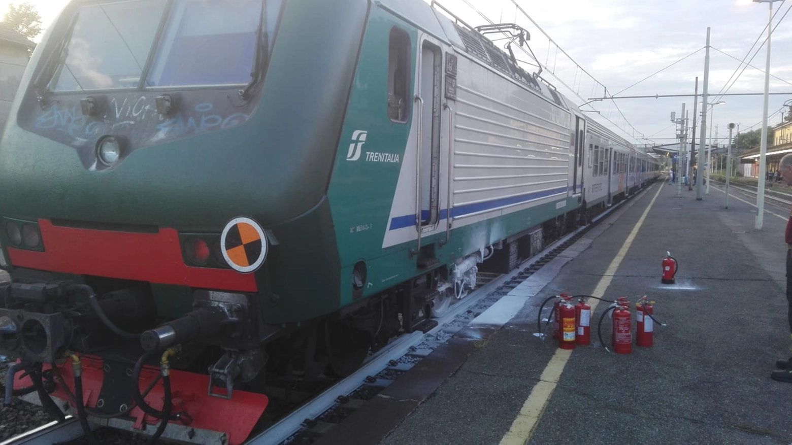 il treno fermo alla stazione di Codogno