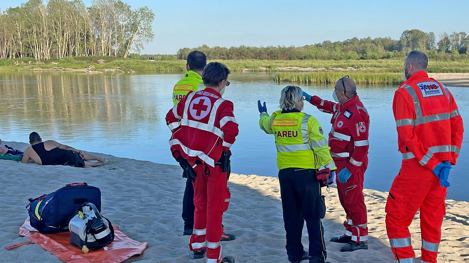 Ripescato un cadavere dal Po Forse è l’uomo disperso da giorni Ripescato un cadavere dal Po Forse è l’uomo disperso da giorni