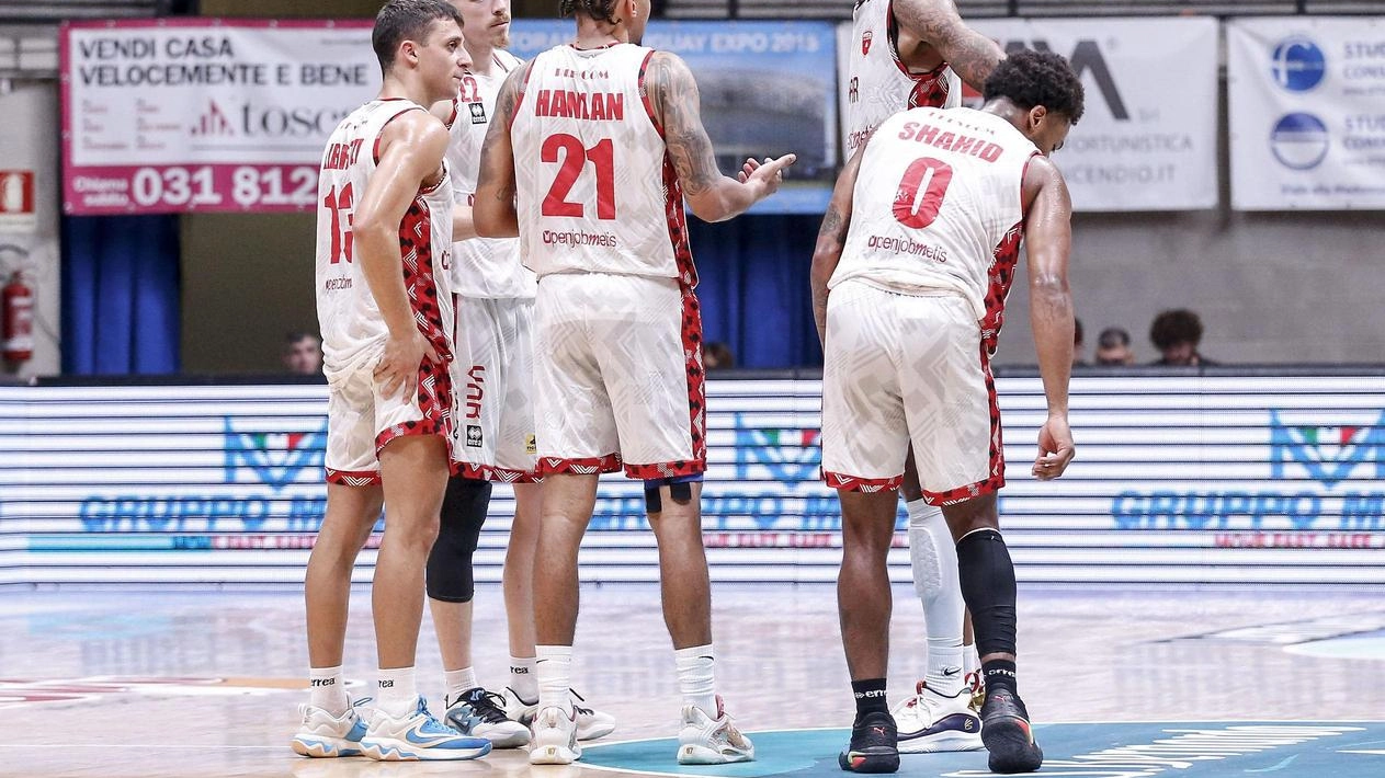 Varese cerca continuità. A Napoli sfida tra sorprese