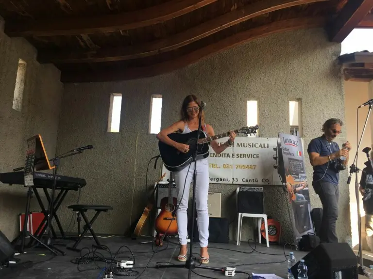 Pusiano, al Buscadero tutti incantati dalla dottoressa Jordan / VIDEO