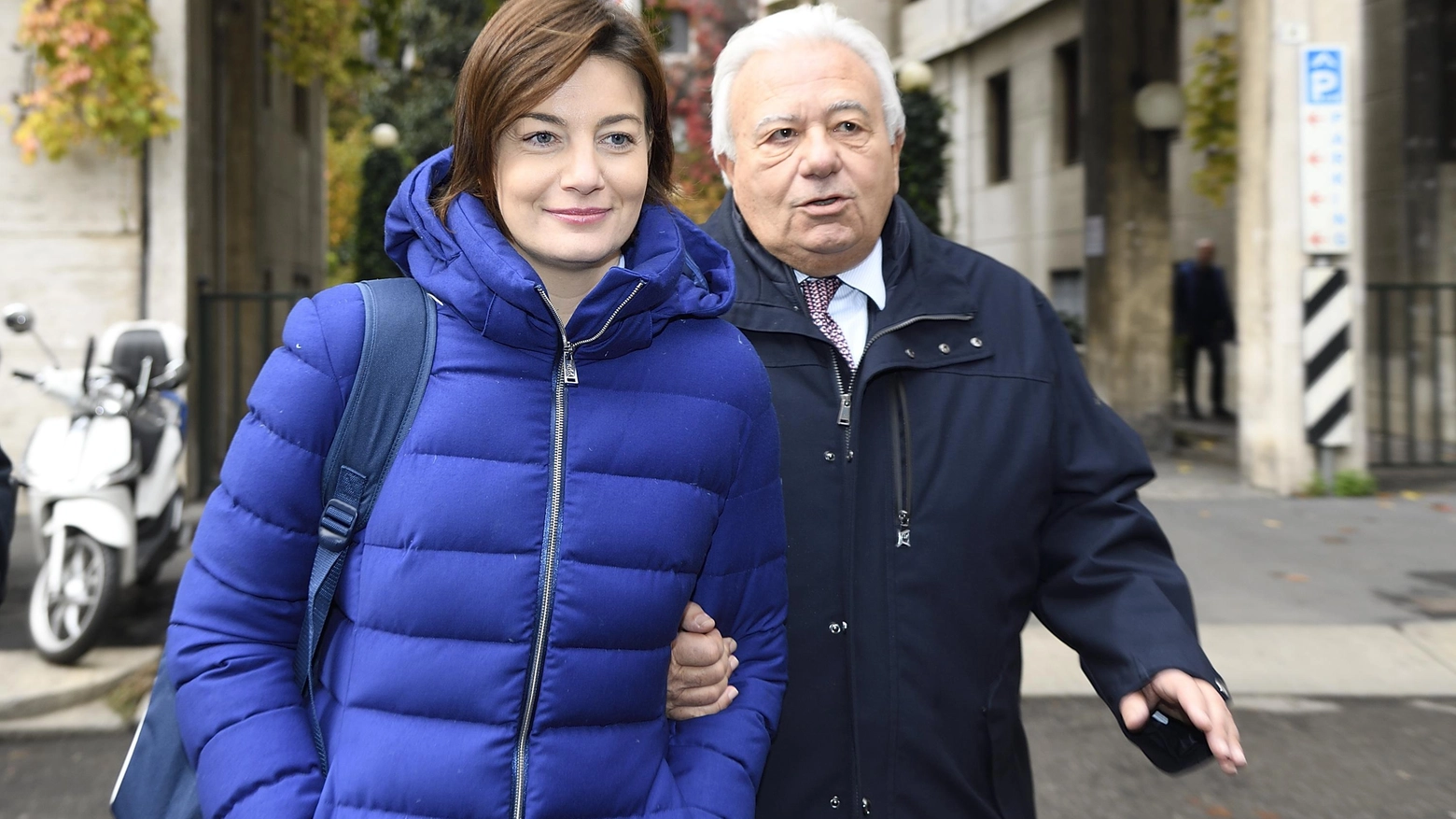 Lara Comi e il  suo avvocato Gian Piero Biancolella arrivano al Palazzo di Giustizia